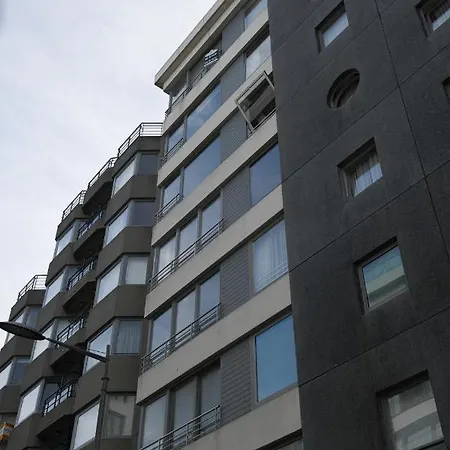 Cosy Appartement- 2 Slaapkamers Schuin Zeezicht Met Garage شقة كنوك هايست